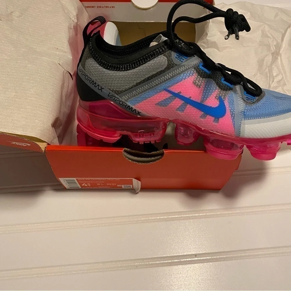 Nike Air VaporMax 2019 GS Photo Blue Pink Blast Size 4.5Y Women 6 AJ2616-008 NWT